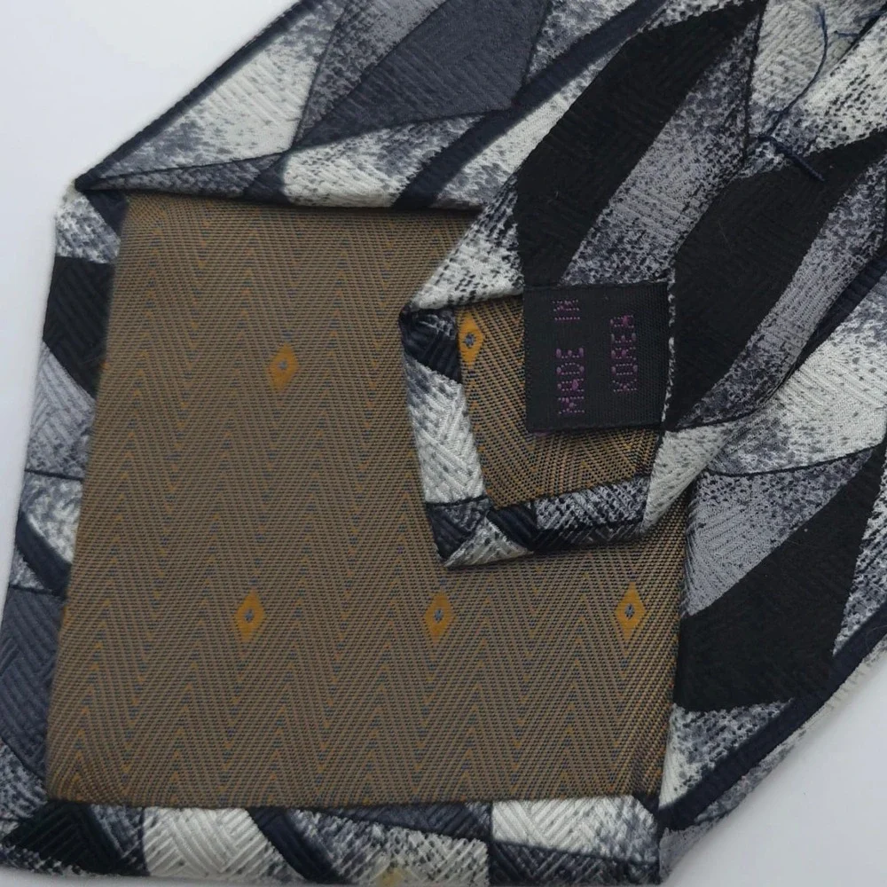 PIERRE BALMAIN COUTURE 100% SILK Tie Abstract Geometric Black White Korea Made‎